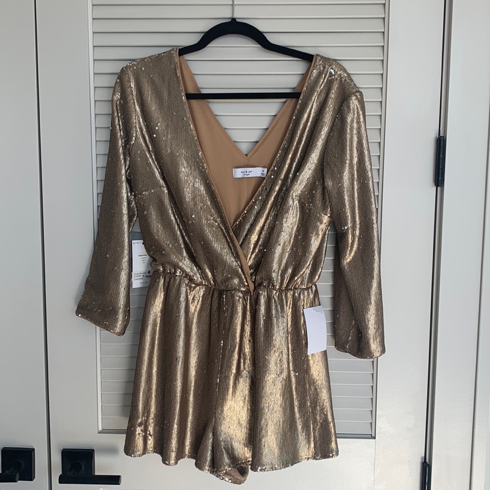 NWT Ali & Jay gold sequin romper SIZE MEDIUM